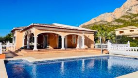 For sale 3 bedrooms villa in Montgo