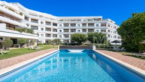 Penthouse for sale in Las Brisas, Nueva Andalucia