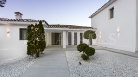 Villa for sale in Nueva Andalucia, Marbella