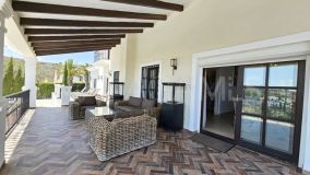 Villa en venta en El Paraiso, Estepona Este