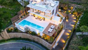 Villa for sale in La Quinta, Benahavis