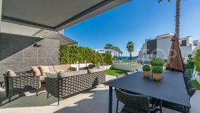 Semi detached villa with 4 bedrooms for sale in Beach Side New Golden Mile