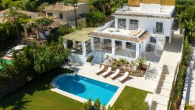 Villa for sale in Nueva Andalucia, Marbella