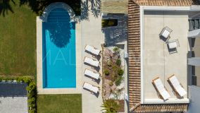 Villa for sale in Nueva Andalucia, Marbella