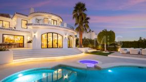 Villa for sale in Nueva Andalucia, Marbella