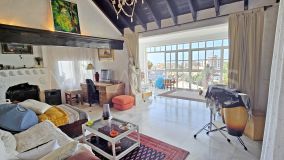Hus i byn for sale in Montemar, Torremolinos