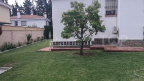 Chalet en venta con 5 dormitorios en Malaga