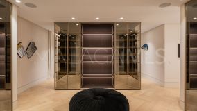 Villa for sale in Marbella Hill Club, Marbella Golden Mile