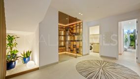 Villa for sale in La Quinta, Benahavis