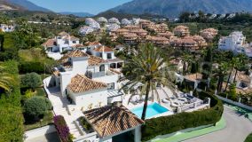 Villa for sale in Nueva Andalucia, Marbella