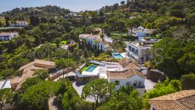 Villa for sale in Benahavis