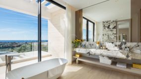 Villa for sale in Benahavis