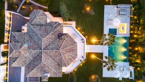 Villa for sale in Nueva Andalucia, Marbella