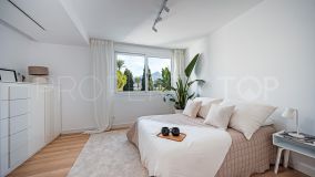 Villa en venta en Nueva Andalucia con 4 dormitorios
