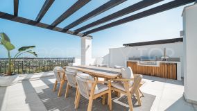 Dazzling Penthouse With Panoramic View in La Quinta, Benahavis