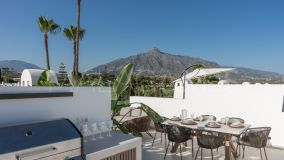 Zweistöckiges Penthouse zu verkaufen in Los Dragos, Nueva Andalucia