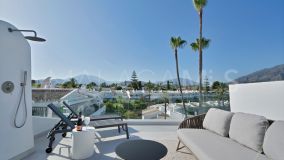 Zweistöckiges Penthouse zu verkaufen in Los Dragos, Nueva Andalucia