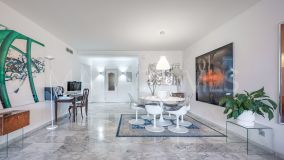 Apartamento en venta en Alhambra del Golf, Estepona Este