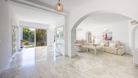 Villa for sale in El Mirador, Marbella City