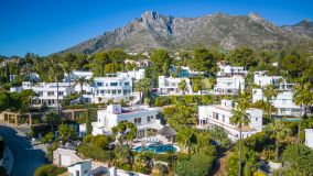 Villa en venta en Altos Reales, Marbella Golden Mile