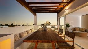 Radhus for sale in Marbella Golden Mile