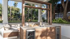 Villa for sale in Nueva Andalucia, Marbella