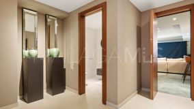 Villa for sale in Puerto del Almendro, Benahavis