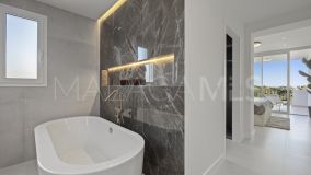 Apartment for sale in Altos de La Quinta, Benahavis