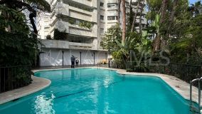 Apartamento en venta en Jardín del Mediterráneo, Marbella Golden Mile