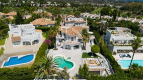 Villa zu verkaufen in Nueva Andalucia, Marbella