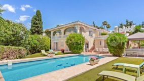 Villa in El Rosario, Marbella East