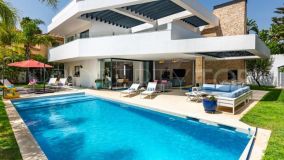 ELEGANT FAMILY VILLA NEAR PUERTO BANÚS, MARBELLA