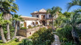 Villa for sale in New Golden Mile, 2,500,000 €