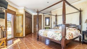 Chalet for sale in New Golden Mile, Estepona Öst