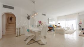 Apartment for sale in Paraiso Barronal, Estepona East