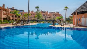 Penthouse for sale in Isdabe, Estepona East