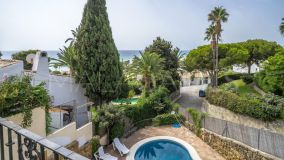 Chalet for sale in Bahia Dorada, Estepona Väst