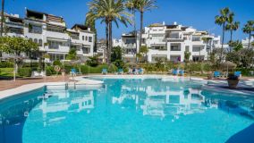 Lägenhet for sale in Alcazaba Beach, Estepona Öst