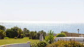 Chalet for sale in Bahia Dorada, Estepona Väst