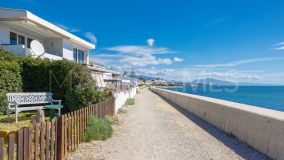 Chalet for sale in Bahia Dorada, Estepona Väst