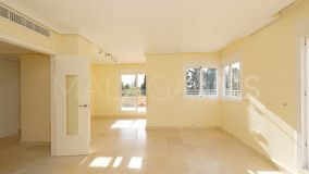 Apartment for sale in New Golden Mile, Estepona East