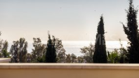 Apartment for sale in New Golden Mile, Estepona East