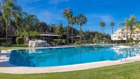 Apartment for sale in New Golden Mile, Estepona East