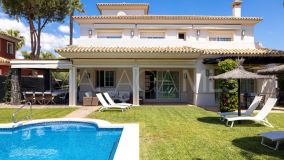 Chalet for sale in Casasola, Estepona Est