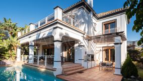 Villa for sale in Huerta Belón, Marbella City