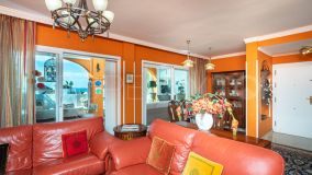 For sale duplex penthouse in Elviria Playa with 3 bedrooms