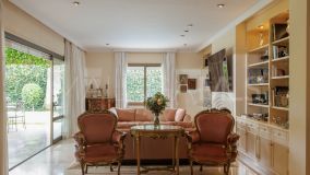Villa for sale in Los Monteros, Marbella Öst