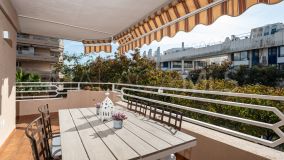 Apartamento en venta en Playa de la Fontanilla, Marbella Ciudad