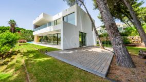 Villa for sale in Rocio de Nagüeles, Marbella Golden Mile