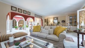 Villa for sale in La Cantera, Marbella City